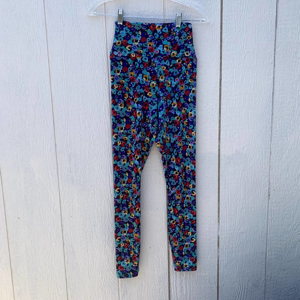 American apparel fun vintage inspired bright flower print high waisted leggings